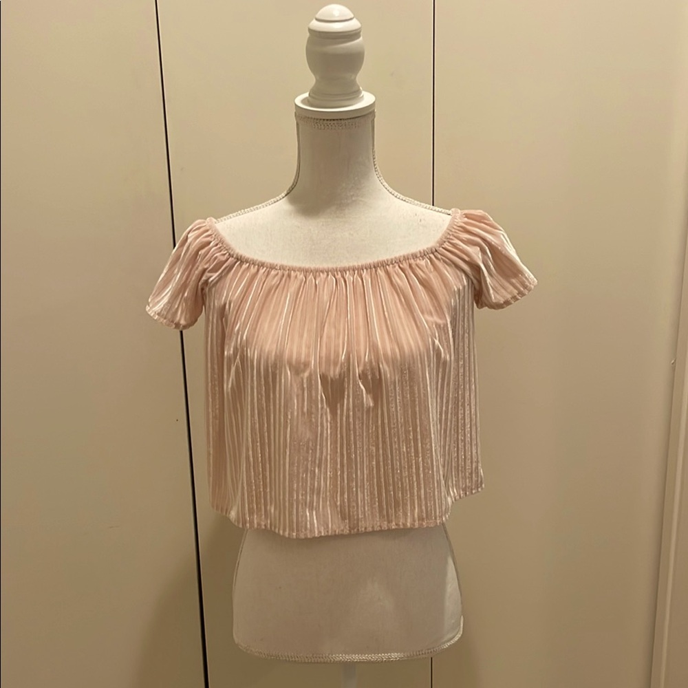 Forever 21 Pale pink crushed velvet blouse size M #127